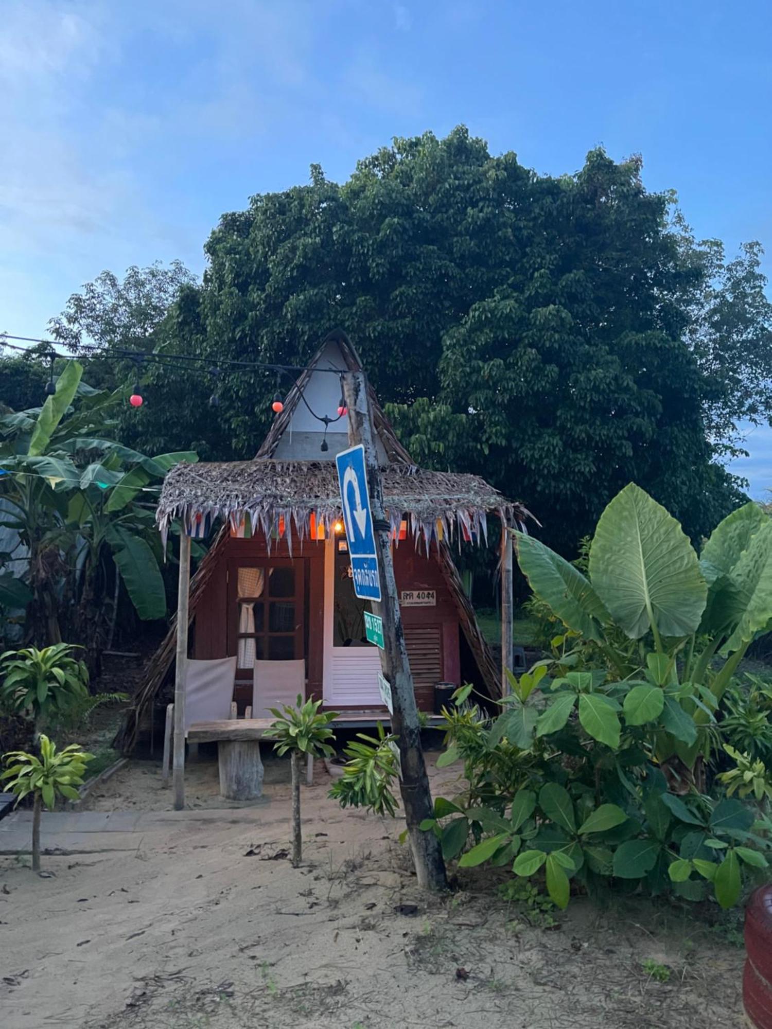 Готель Phuketairportcamping Ban Bo Sai Klang Екстер'єр фото